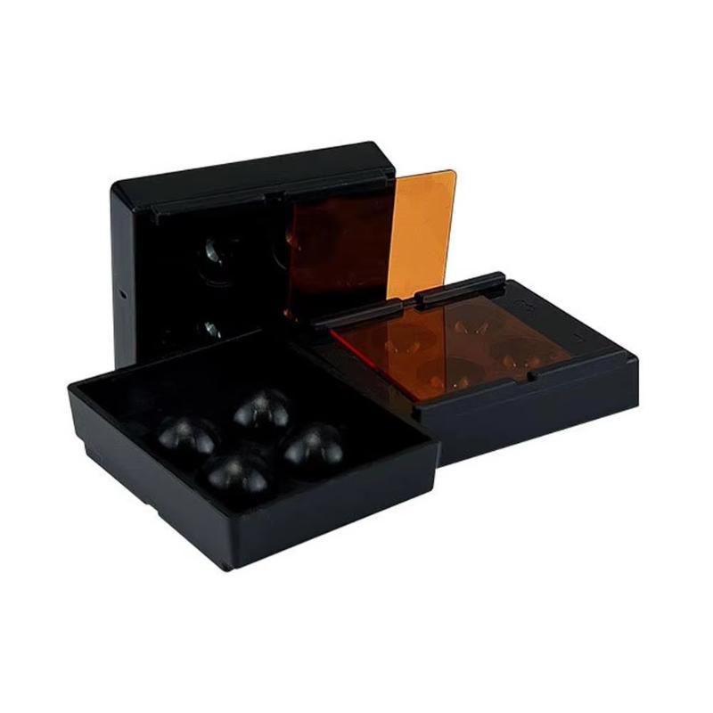 Szczelna, czterootworowa, komp – Resin Art Case recenzja i cena