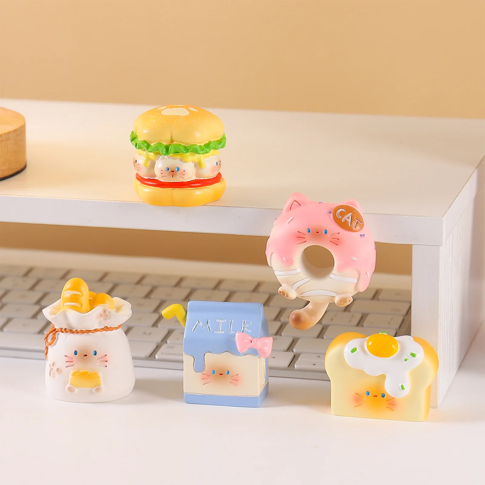 Sklep z karmą dla kotów, figur – Resin Art Case recenzja i cena